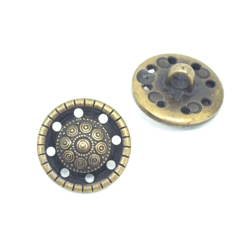 Trachtenknopf Blumenmotiv Messingfarben – Metallknopf TK-47