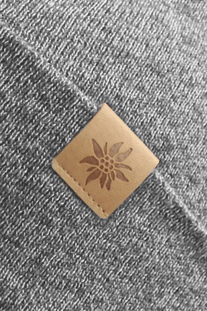Beanie-Mütze mit kleinem Edelweiß-Lederpatch