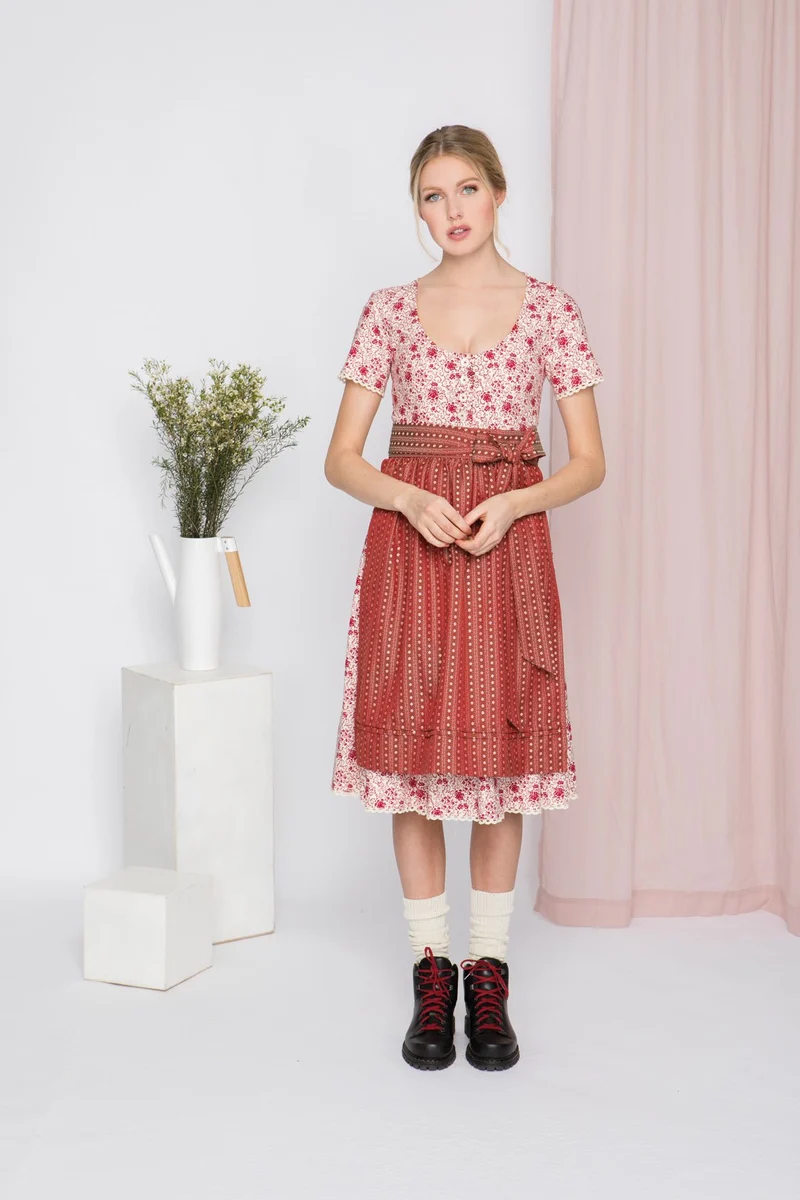 BAUMWOLL- TRADITIONSDIRNDL ROT
