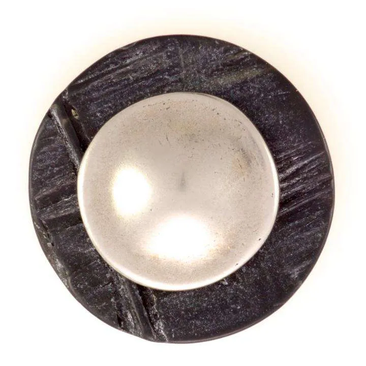 Hornimitatknopf Metalleinsatz Silberfarben/Braun Ösenknopf – Trachten- und Lodenknopf – HK-7S