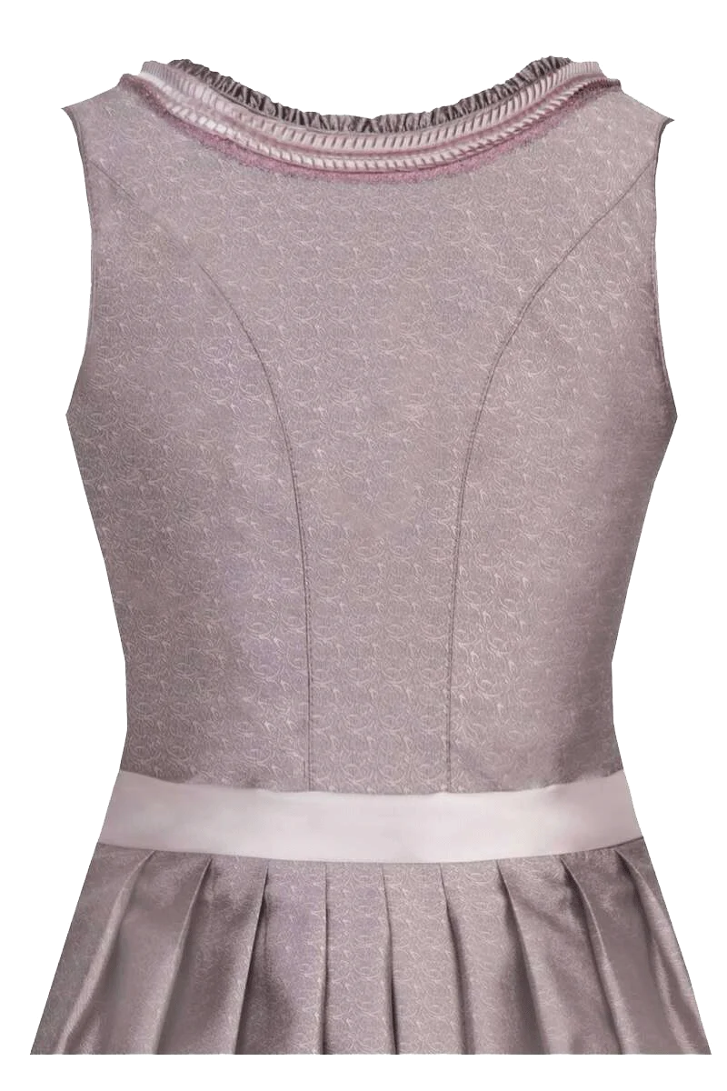 Mini-Dirndl mit Spitzenschürze