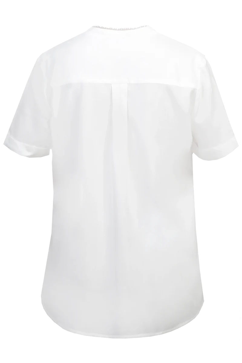 Trachtenbluse mit kurzen Ärmeln