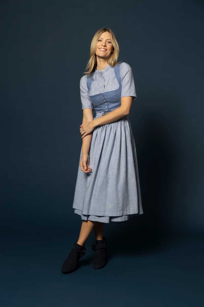Dirndl mit gestreiftem Rock und Leinenoberteil