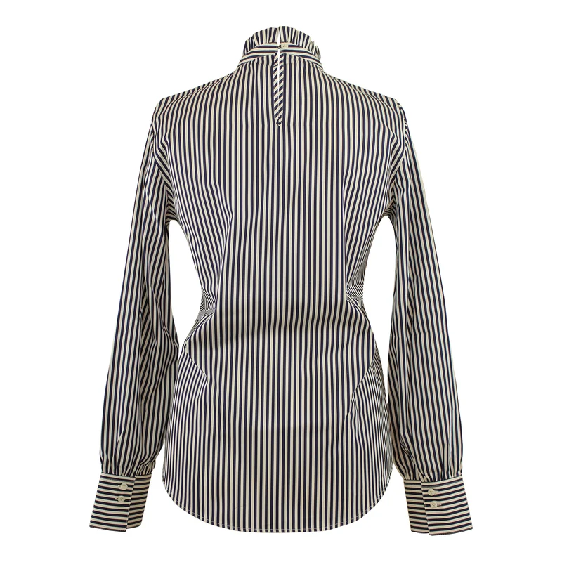 Stehkragenbluse