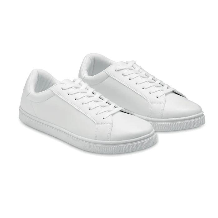 Sneaker aus PU 44