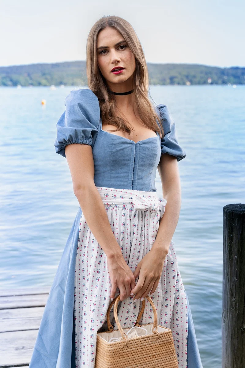 CORD DIRNDL LIMITED EDITION 2024 FLARE FLOWER TRADITION HELLBLAU WEISS MIT 2 SCHÜRZEN