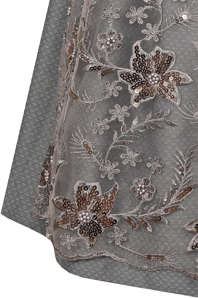 Minidirndl mit floraler Pailettenschürze