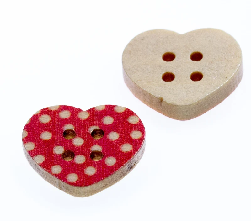 Holzknopf Herz Creme/Natur 2-Loch – HK-232