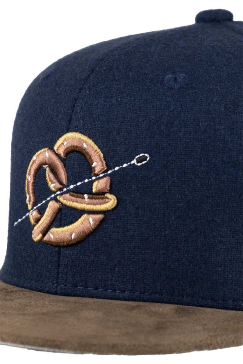 Herren Cap mit Brezn- und Lucky Luke-Motiv